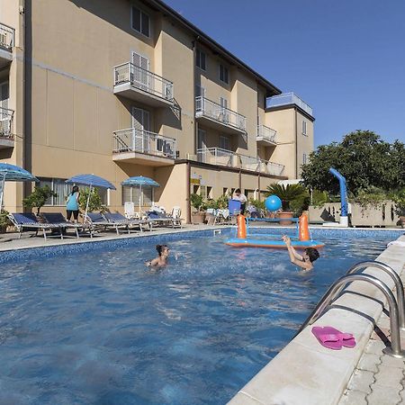 Hotel Darsena Passignano sul Trasimeno Esterno foto