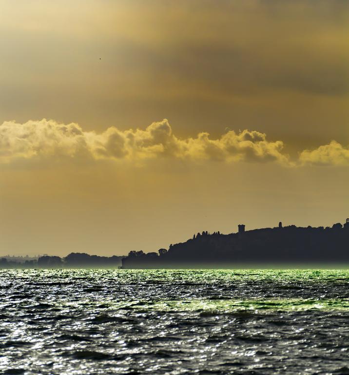 Hotel Darsena Passignano sul Trasimeno Esterno foto