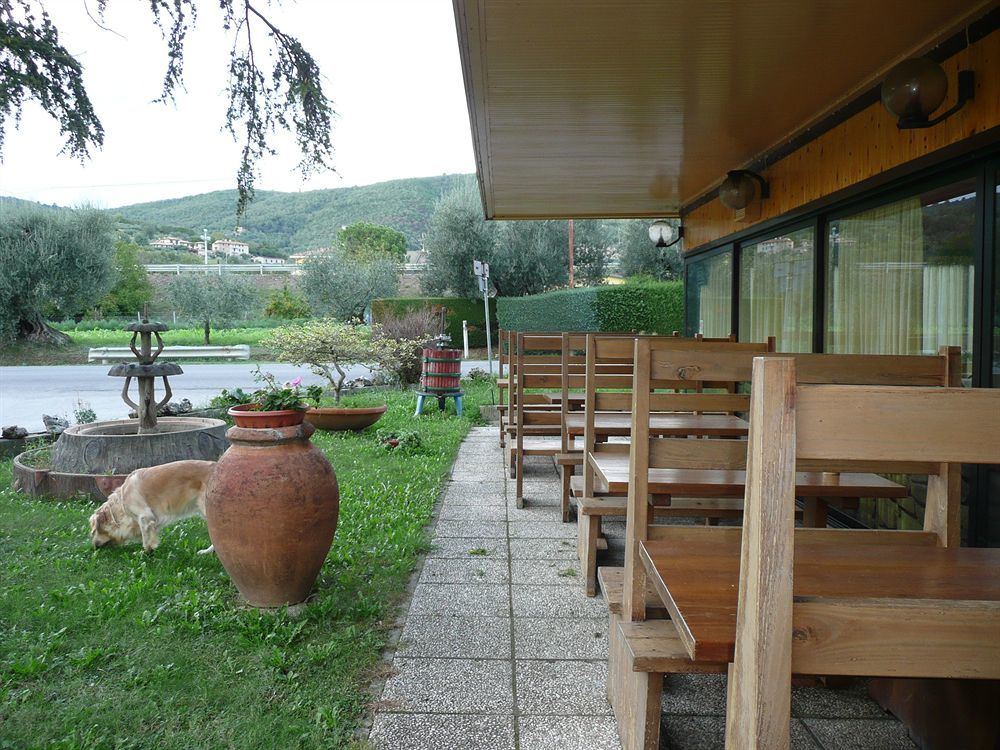 Hotel Darsena Passignano sul Trasimeno Esterno foto