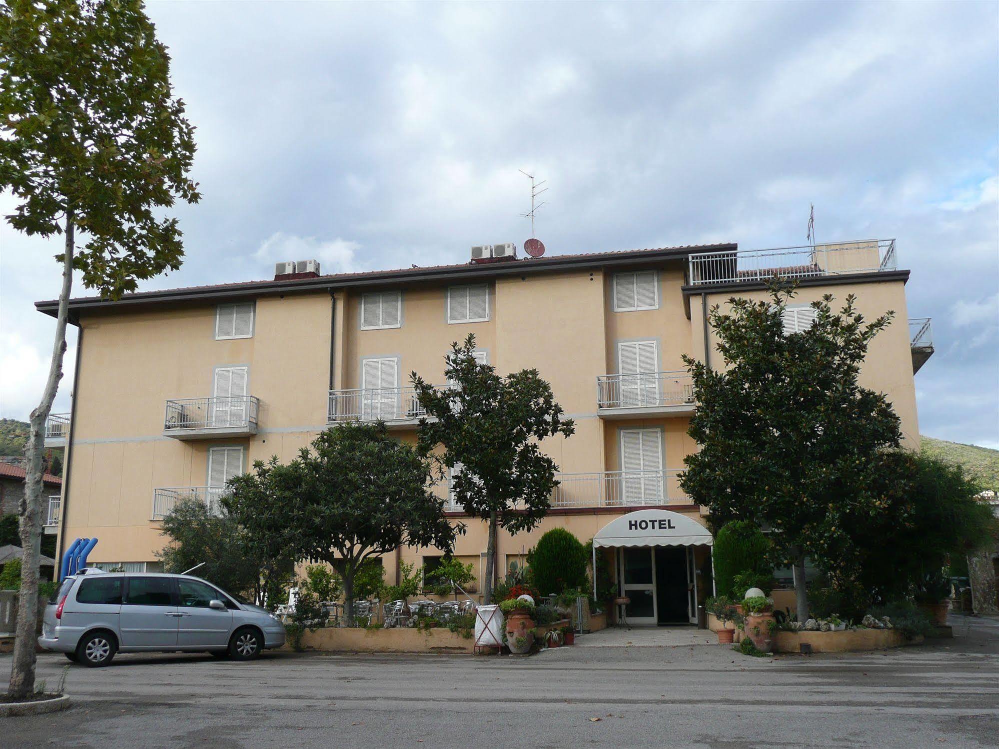 Hotel Darsena Passignano sul Trasimeno Esterno foto